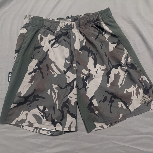 Pre-owned ADIDAS Camp Shorts Size Large - Picture 6 of 9